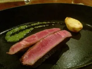 台北 二訪 星辰酒窖 澳洲9+嫩肩和牛