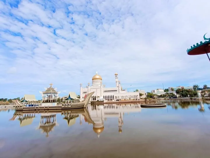 Omar Ali Saifuddin Mosque