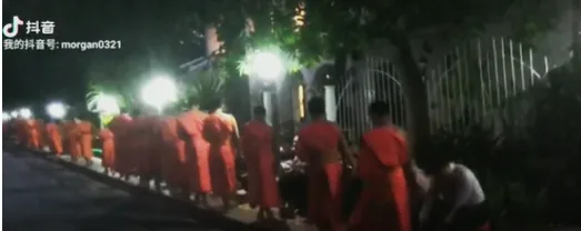 寮國(老撾) 佈施、早/晚集市