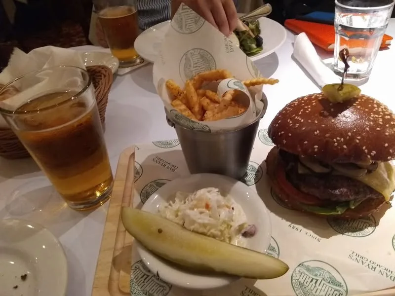 香港 九龍塘 Dan Ryan's 美式餐廳