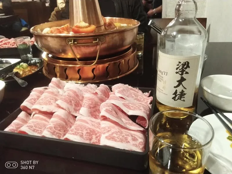 台北 萬有全 酸菜火鍋