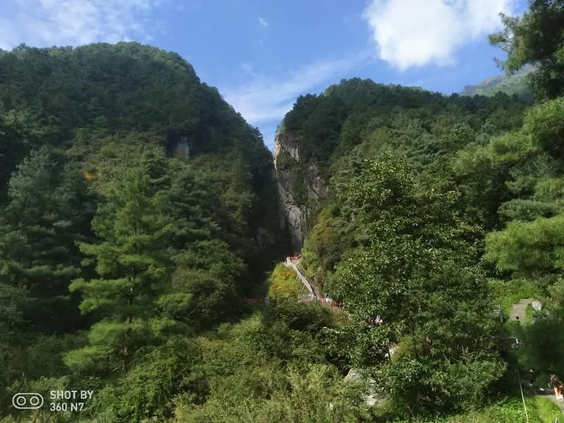 雲南 大理 點蒼山、洱海-雙廊、白族喜洲古鎮、崇聖寺三塔