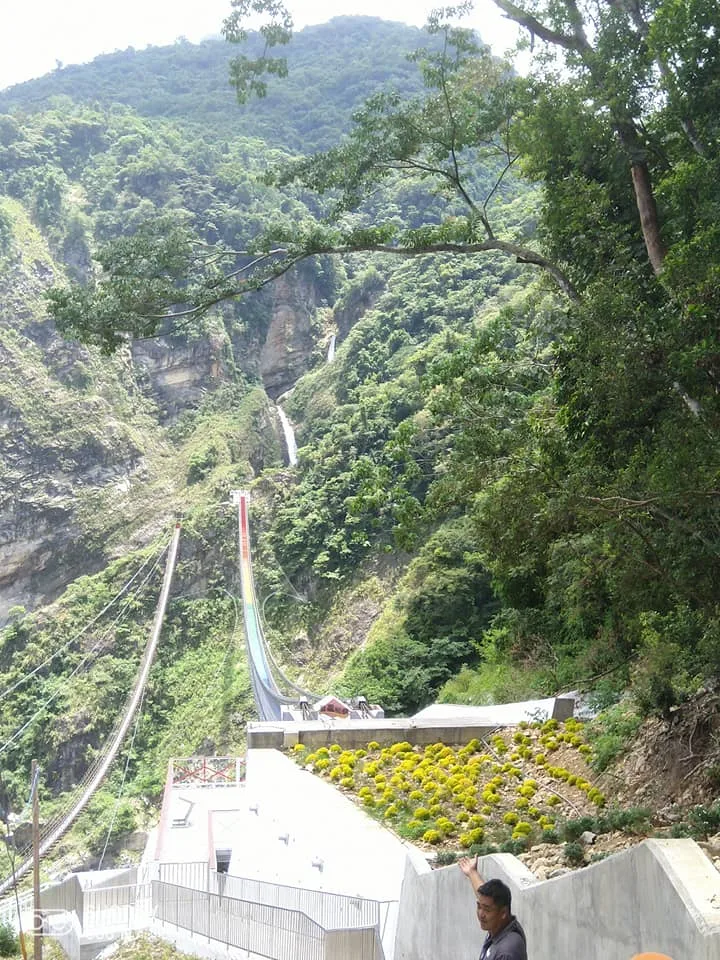 南投 信義鄉 雙龍瀑布 七彩吊橋、日月潭