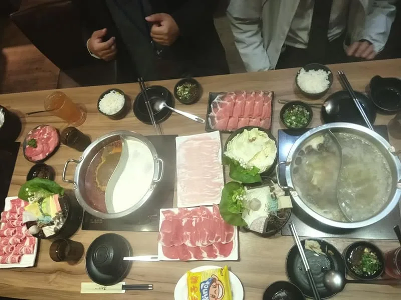 台北 微風台北車站 一兆堂火鍋