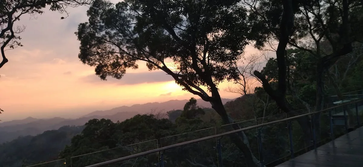 台中 新社 飛花落院