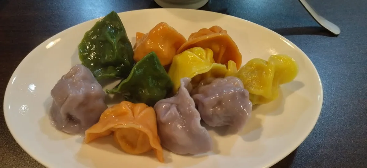 台北 東門站 小美好 彩色鮮蝦干貝水餃