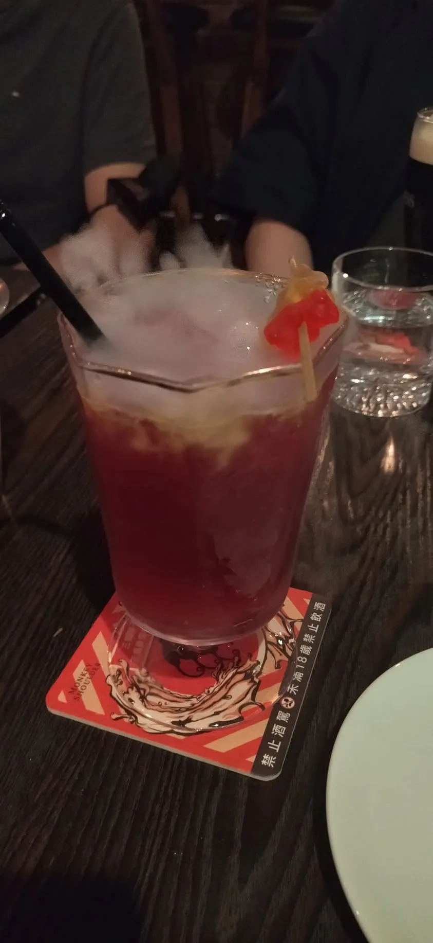 台北 光復南路巷內 你覺得呢 餐酒館