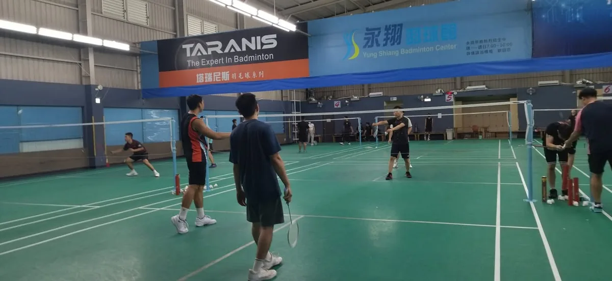 台中 西屯 永翔羽球館