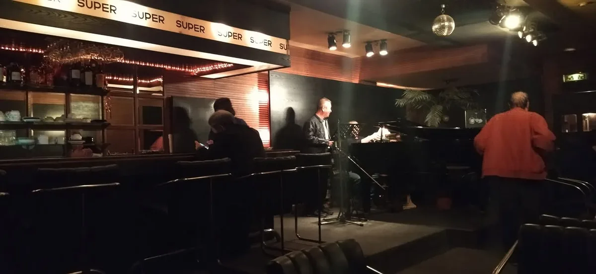 台北 民生東路 守伯 鋼琴酒吧