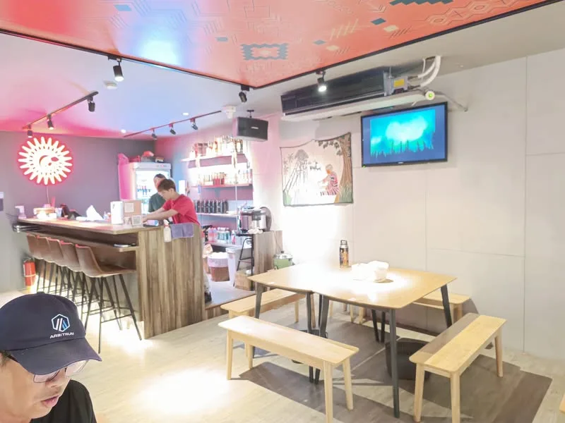 台北 松山區 祈駑南 原住民餐酒館