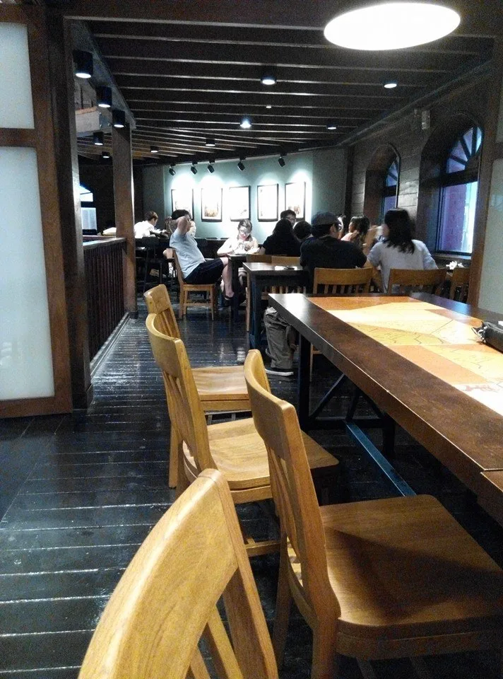 台北 西門町 Starbucks