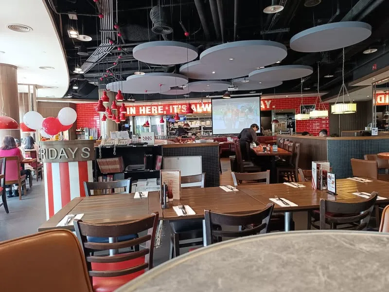 台北 市政府站 統一時代2F TGI Fridays