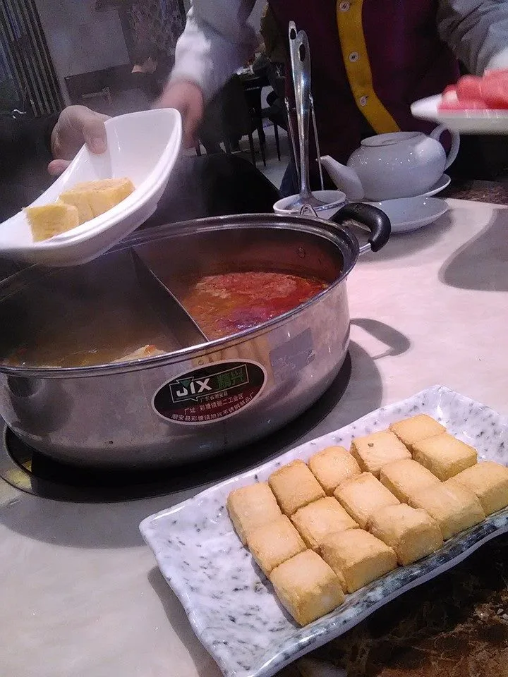 深圳 名人匯海鮮 鴛鴦火鍋