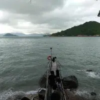 Morgan香港生活記事23 - 堅尼地城:科士街石牆樹、西環泳棚、西環貨櫃碼頭 & 西營盤:地鐵口浮雕 & 中環:半山手扶梯、嘉鹹街壁畫、PMQ 元創方 中心