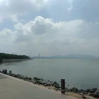 香港東鐵線=>深圳羅湖=>國貿(過夜)=> 深圳灣公園(紅樹林)=>海上世界=> 深圳蛇口港=>香港港澳碼頭=> 九龍天際100 (香港環球貿易廣場，490米)