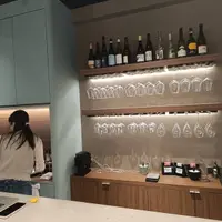 Les Saisons 葡萄酒吧