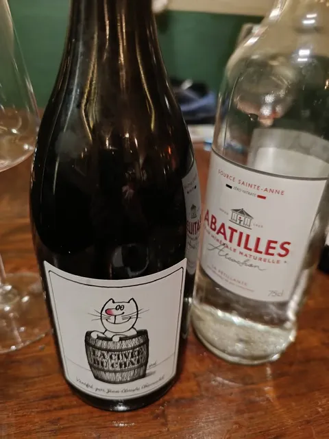 台北 民生社區  Black Bottle 3