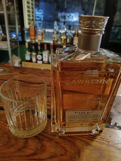 台北 民生社區  Black Bottle 5