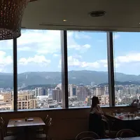 台北 松山意舍酒店 17F QUE 餐廳 1