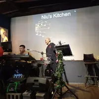 台中 西屯路 鈕吧音樂餐廳 1