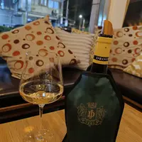 台北 長榮桂冠葡萄酒坊(一江直營店) 4