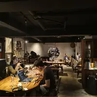 Costumice Café、J's Place 輕鬆小酒吧